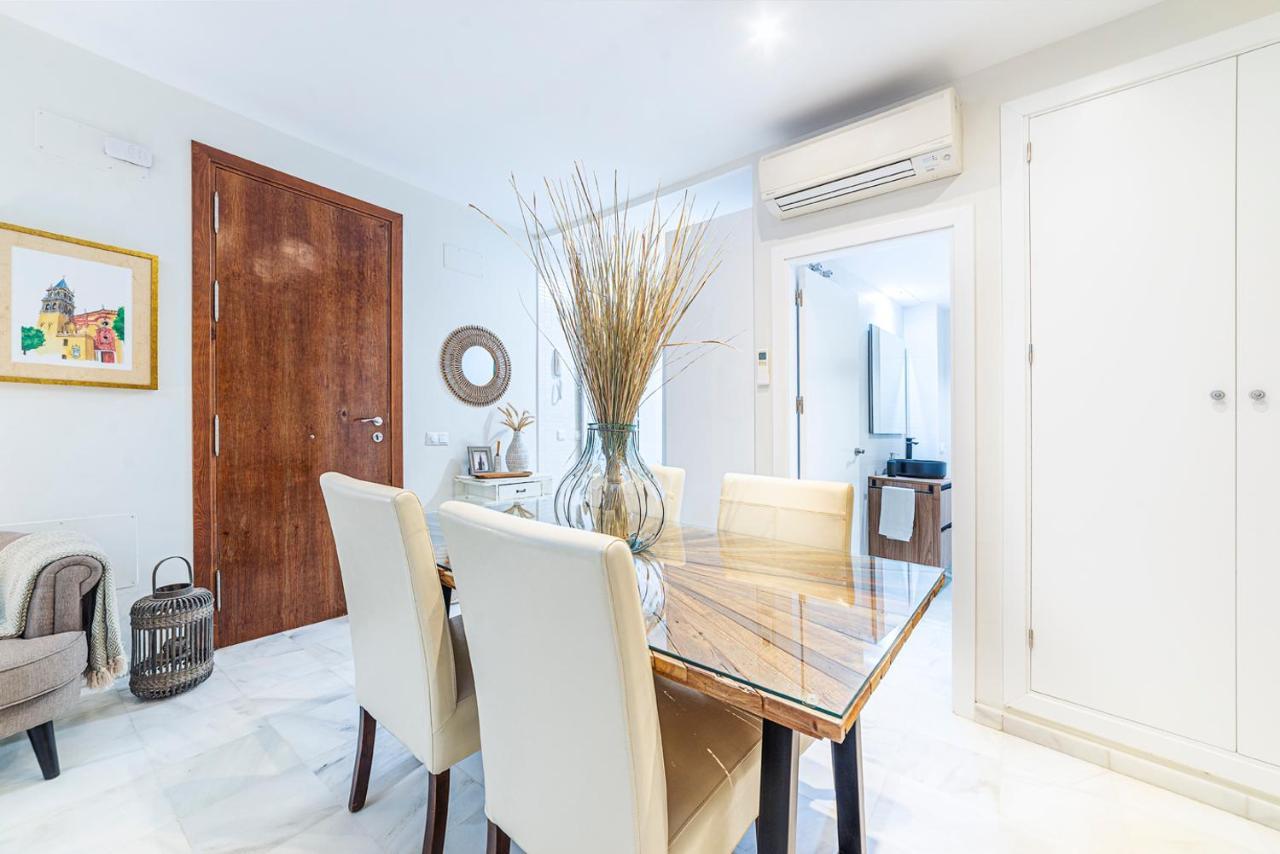 Alohamundi Velarde Apartment เซบีญา ภายนอก รูปภาพ
