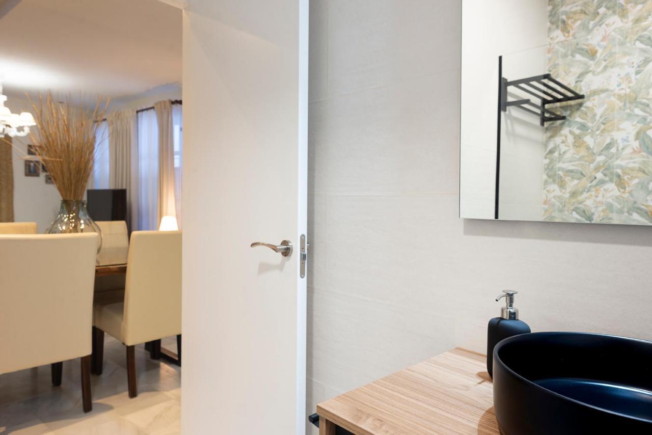Alohamundi Velarde Apartment เซบีญา ภายนอก รูปภาพ